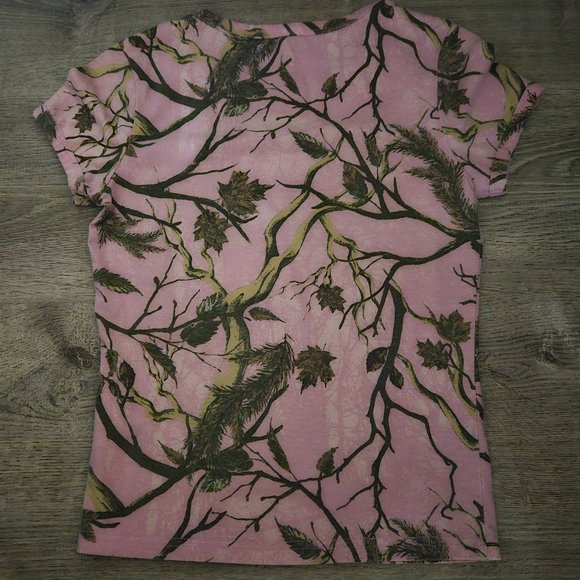Coquette Pink Camo Tee • RealTree Style Forest Print • Bass Pro Shops • M - Picture 2 of 4